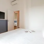 Hacca Collection - Luxury 3br Center Apartment *