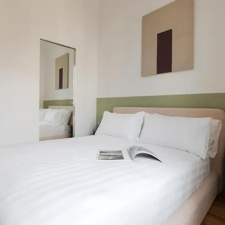 Hacca Collection - Luxury 3br Center Apartment *