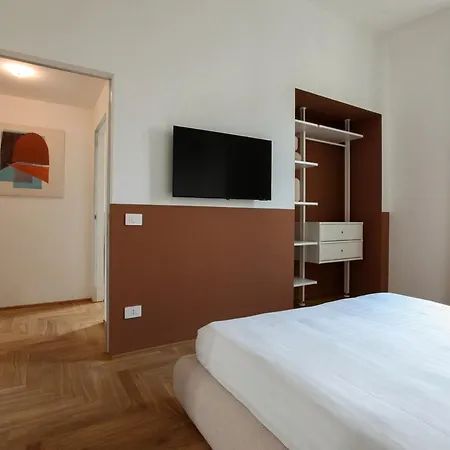 Hacca Collection - Luxury 3br Center