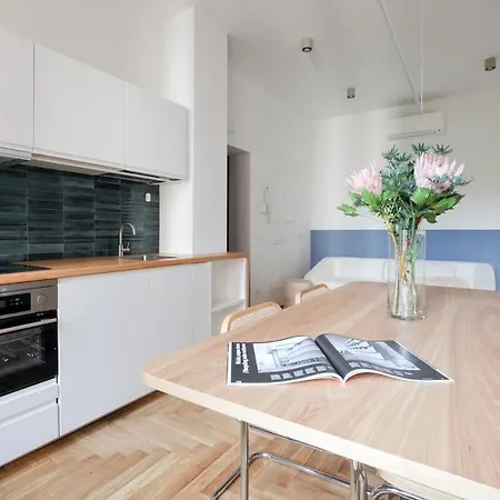 Hacca Collection - Luxury 3br Center