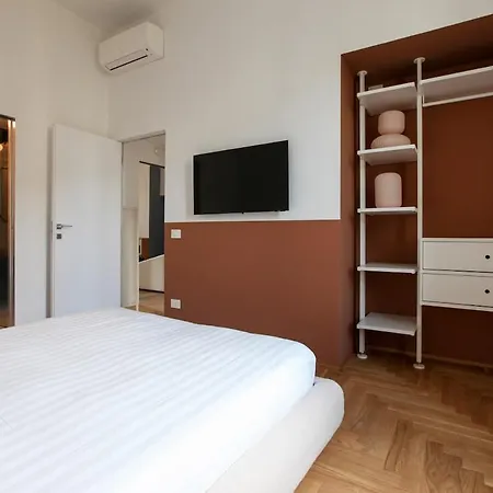 Hacca Collection - Luxury 3br Center Apartment *