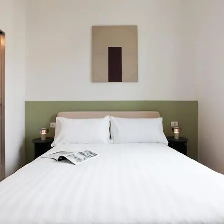 Hacca Collection - Luxury 3br Center Apartment